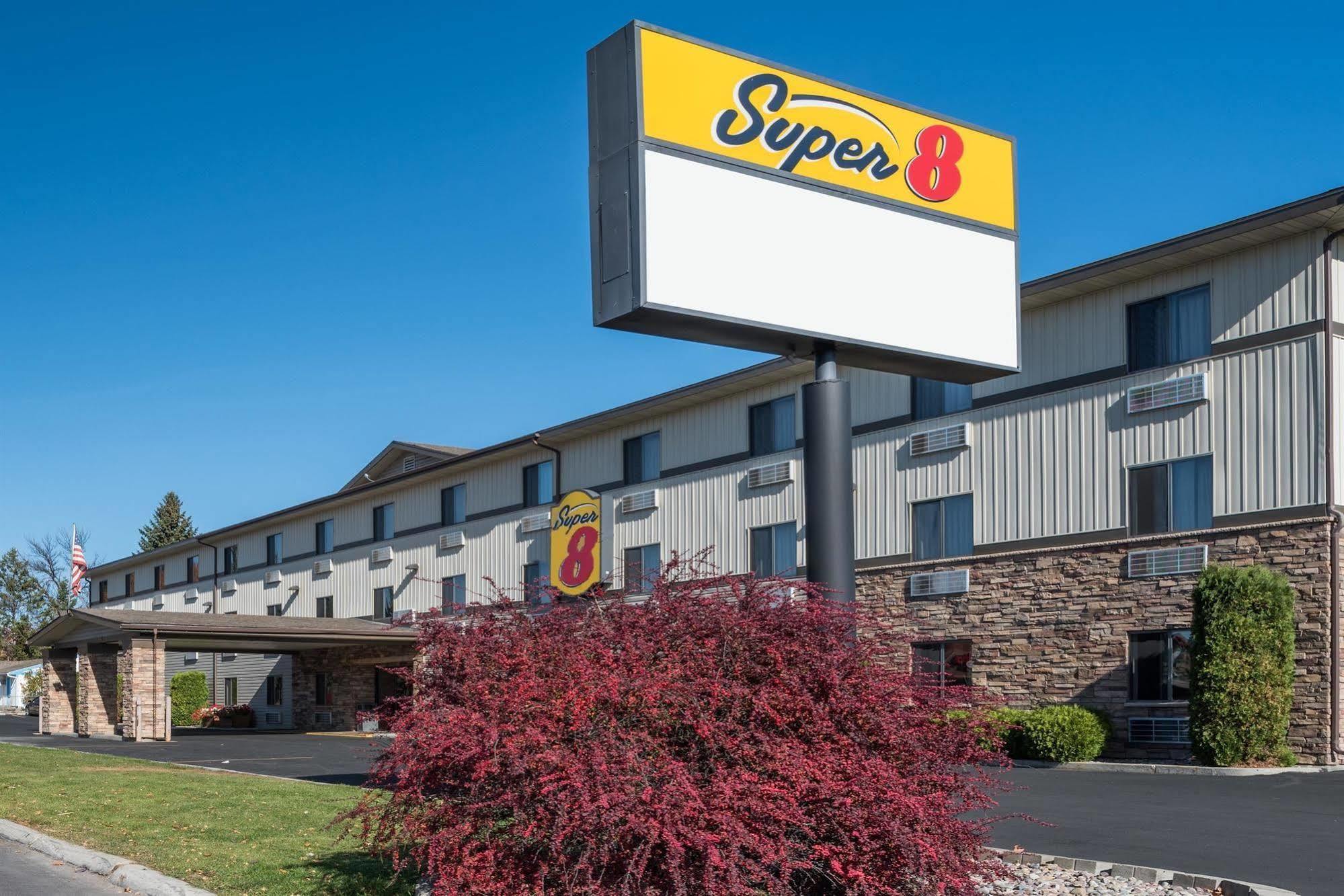 Super 8 By Wyndham Kalispell Glacier National Park Exterior photo